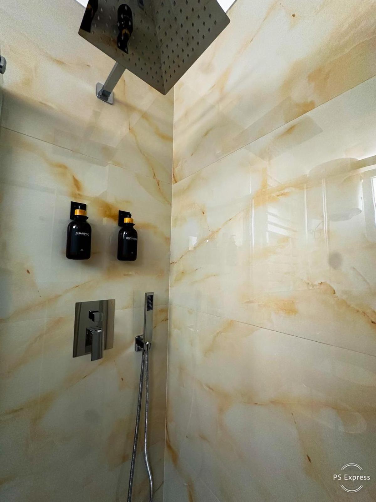 Luxury Apartments Collection Sand Suite Passoscuro Exterior photo
